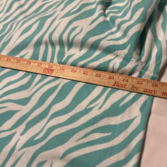 Quaker factory size 2X ladies b neck sequined knit top - Picture 6 of 7